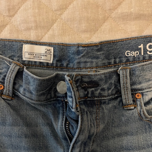GAP Sexy Boyfriend Shorts Size 25 - Picture 3 of 5